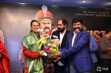 TSR Felicitates Gautamiputra Satakarni Team